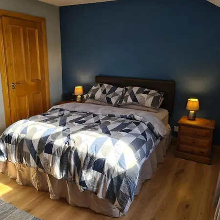 度假居 Ballyloskey House *