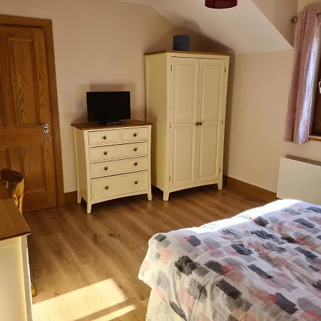 Ballyloskey House Карндона