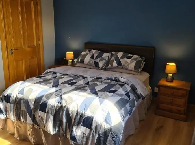 Дом отдыха Ballyloskey House *